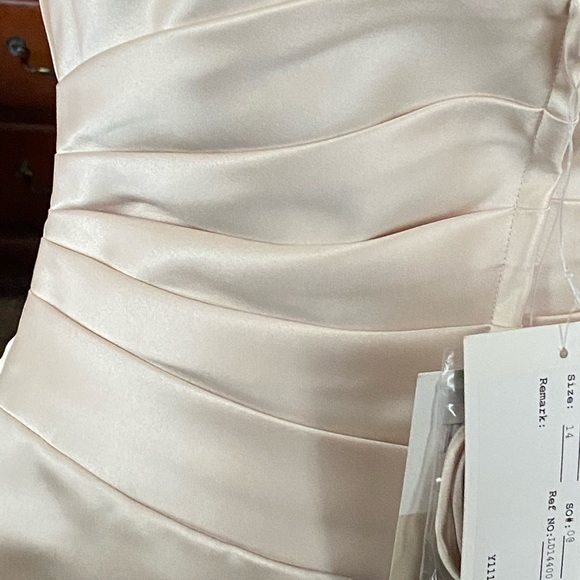 Ivory Strapless Dress - Picture 4 of 7